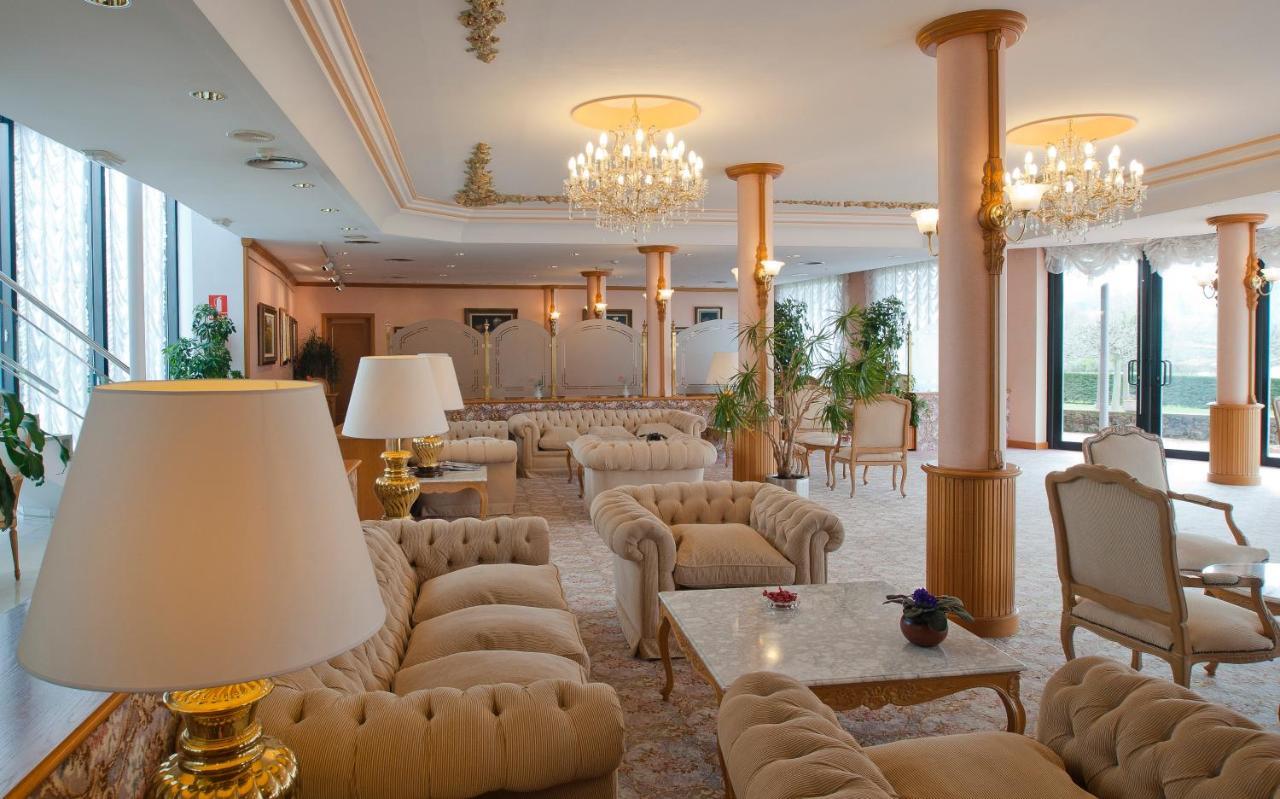 Hotel Riu Fluvia オロト エクステリア 写真